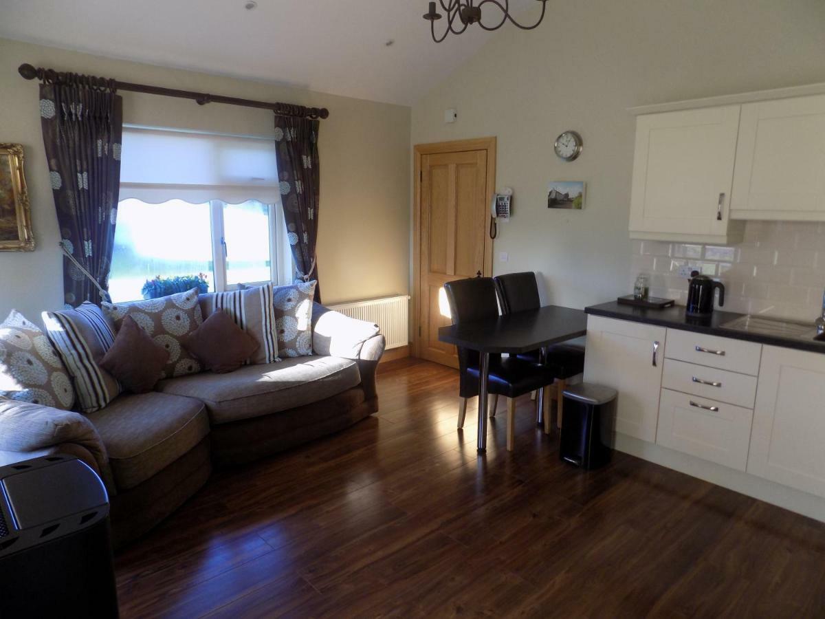 Chapel Meadow Lodge Clonard Экстерьер фото