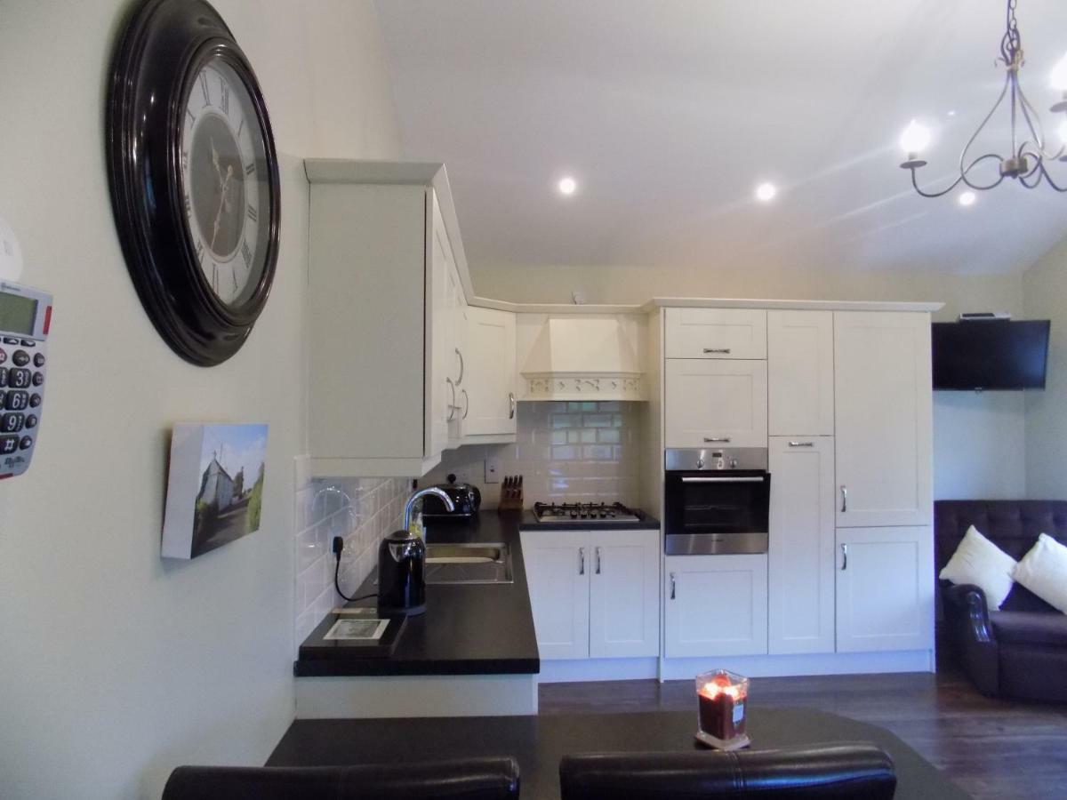 Chapel Meadow Lodge Clonard Экстерьер фото